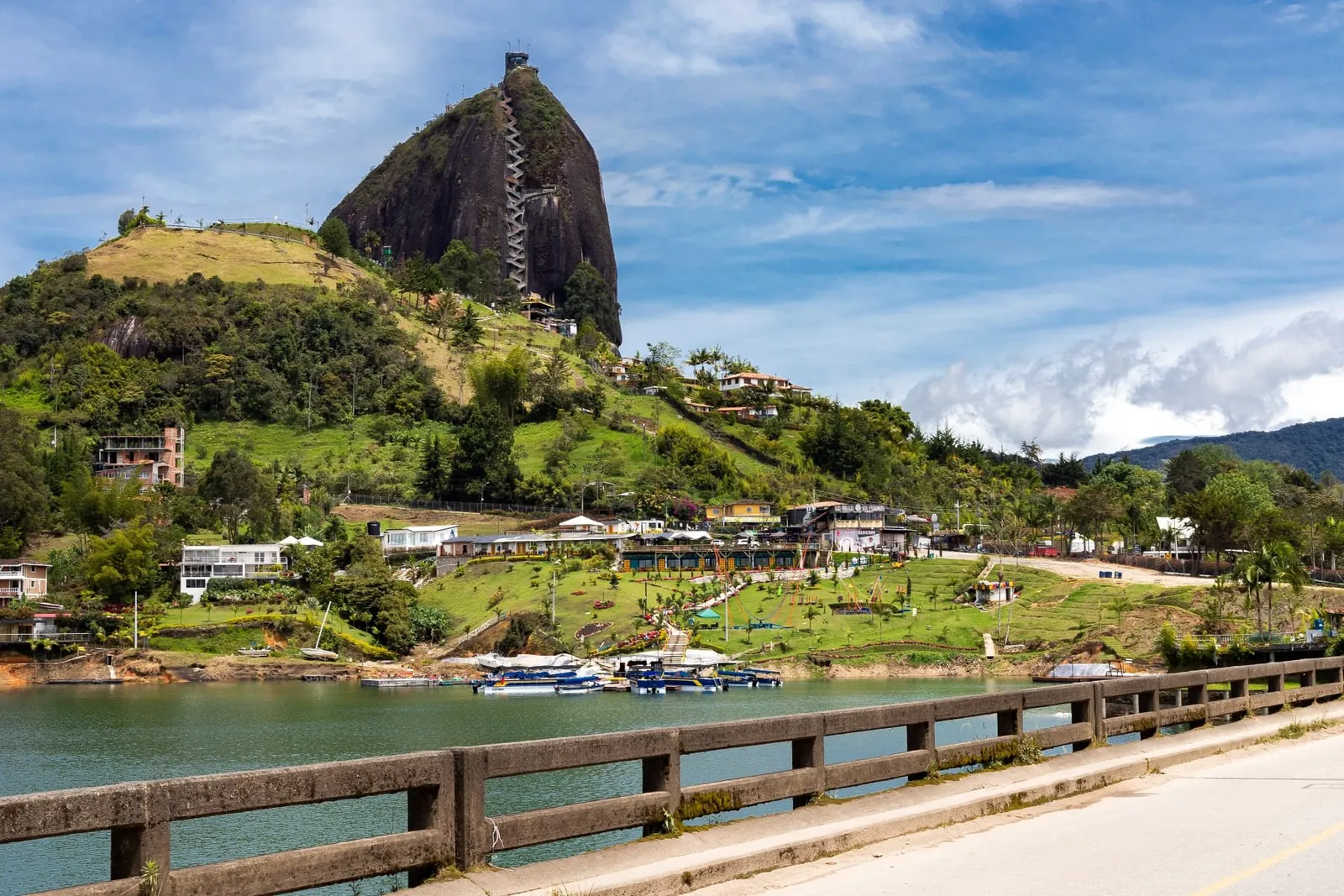 Tour al Peñol y Guatapé · fotografía 1 de 4
